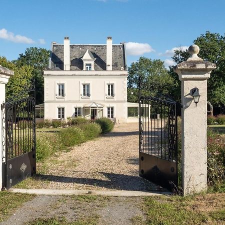 Bed and Breakfast Manoir Du Val Fouzon - Beauval La Vernelle Exterior foto