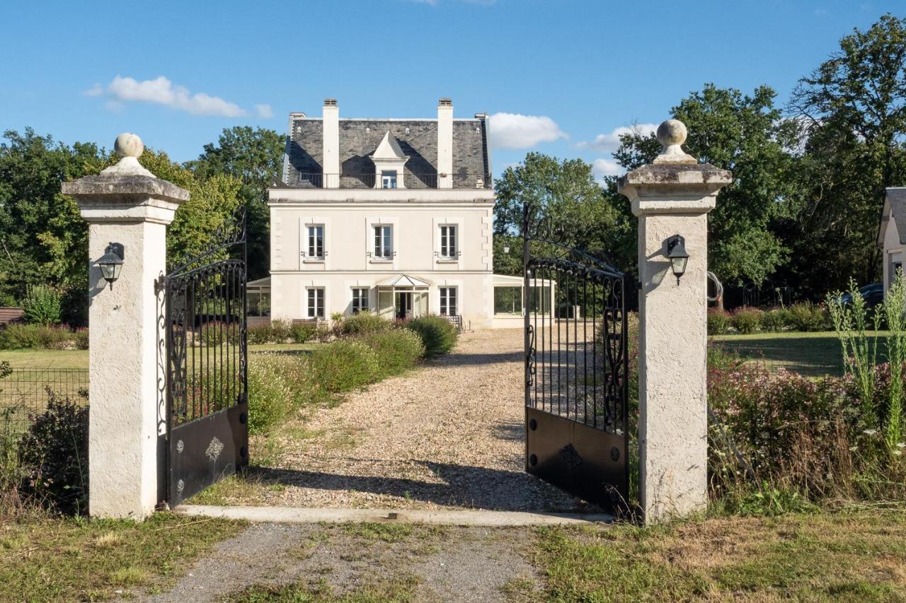 Bed and Breakfast Manoir Du Val Fouzon - Beauval La Vernelle Exterior foto